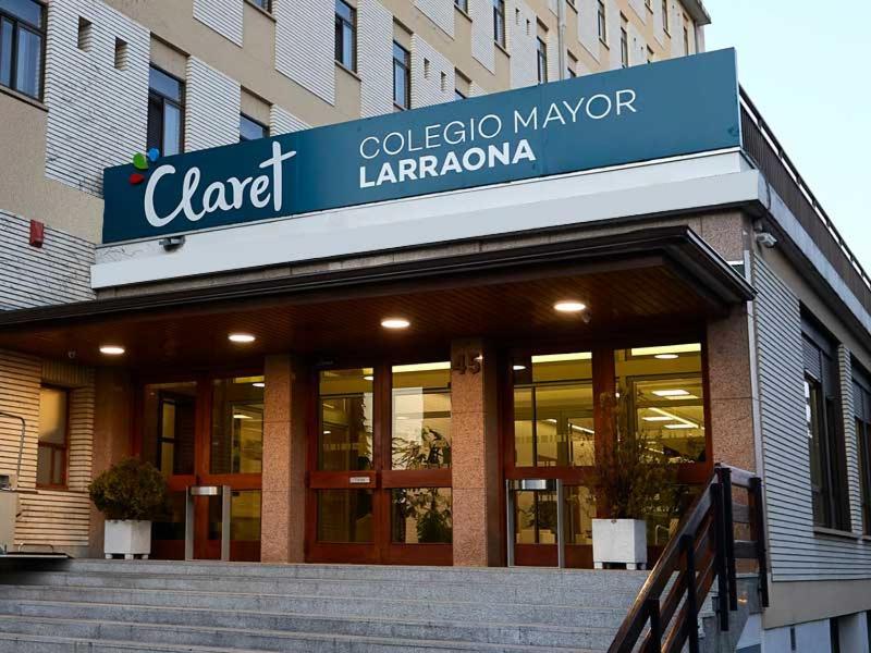 Residencia Larraona *